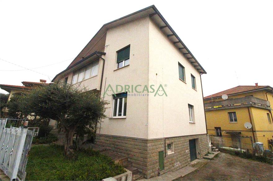 LATO CASA