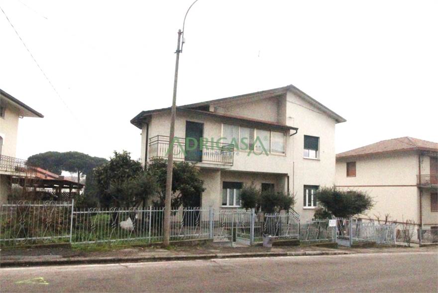 Esterno